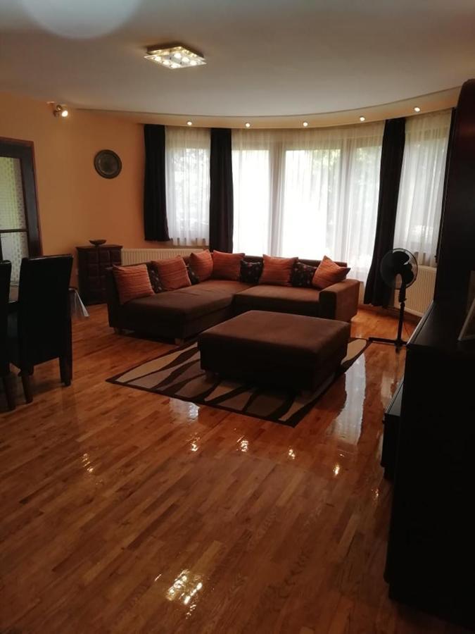 Sunfish Apartman Balatonszarszo Ngoại thất bức ảnh